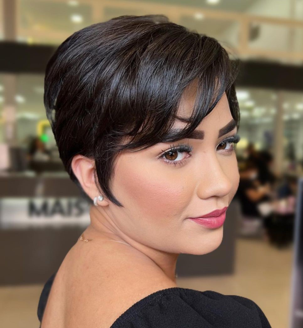 Undercut Pixie with Side Pieces
